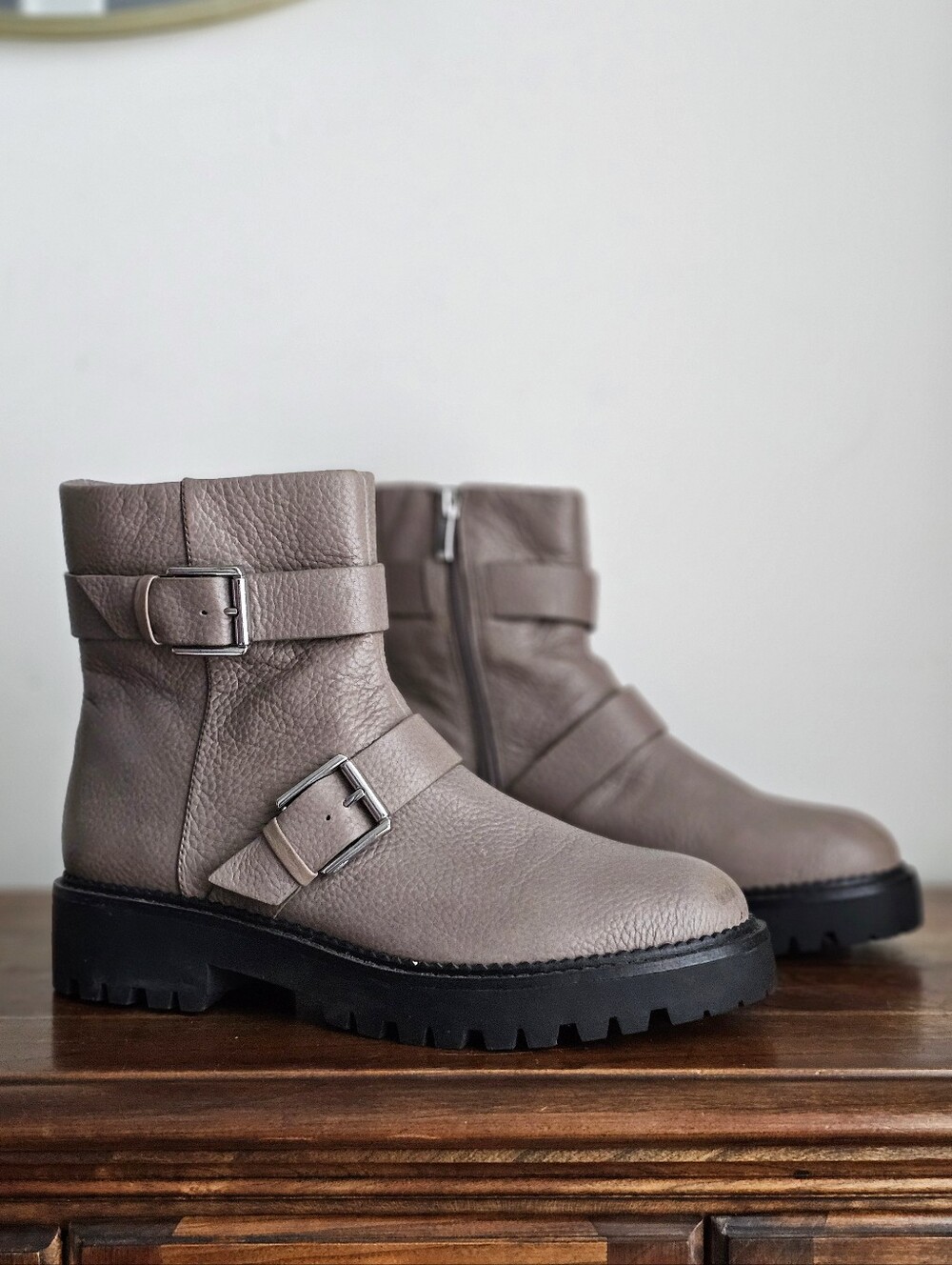 Nordstrom Macombs Water Resistant Leather Moto Buckle Lug Taupe Boots 8.5